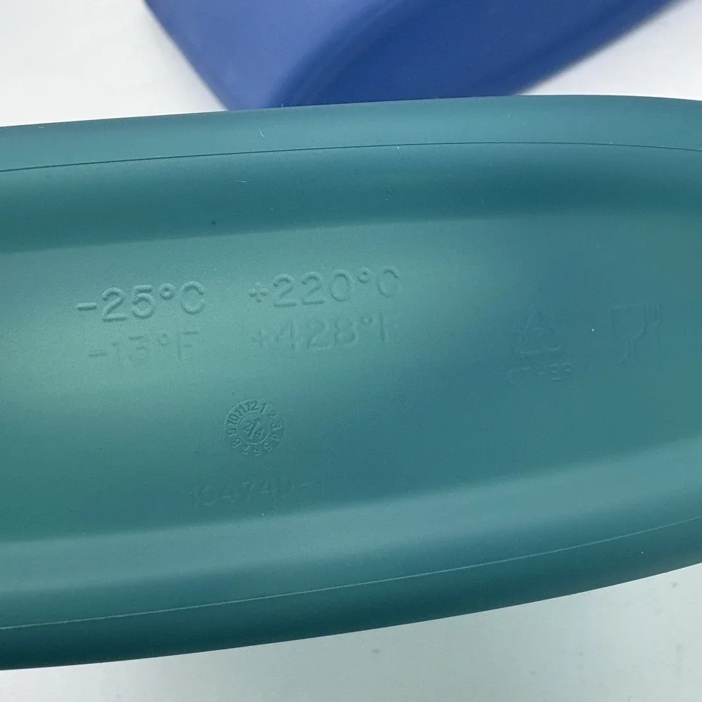 Tupperware Ultimate Silicone Bags Microwavable Blue 7.5 Cup Green 4 Cup Lot of 2
